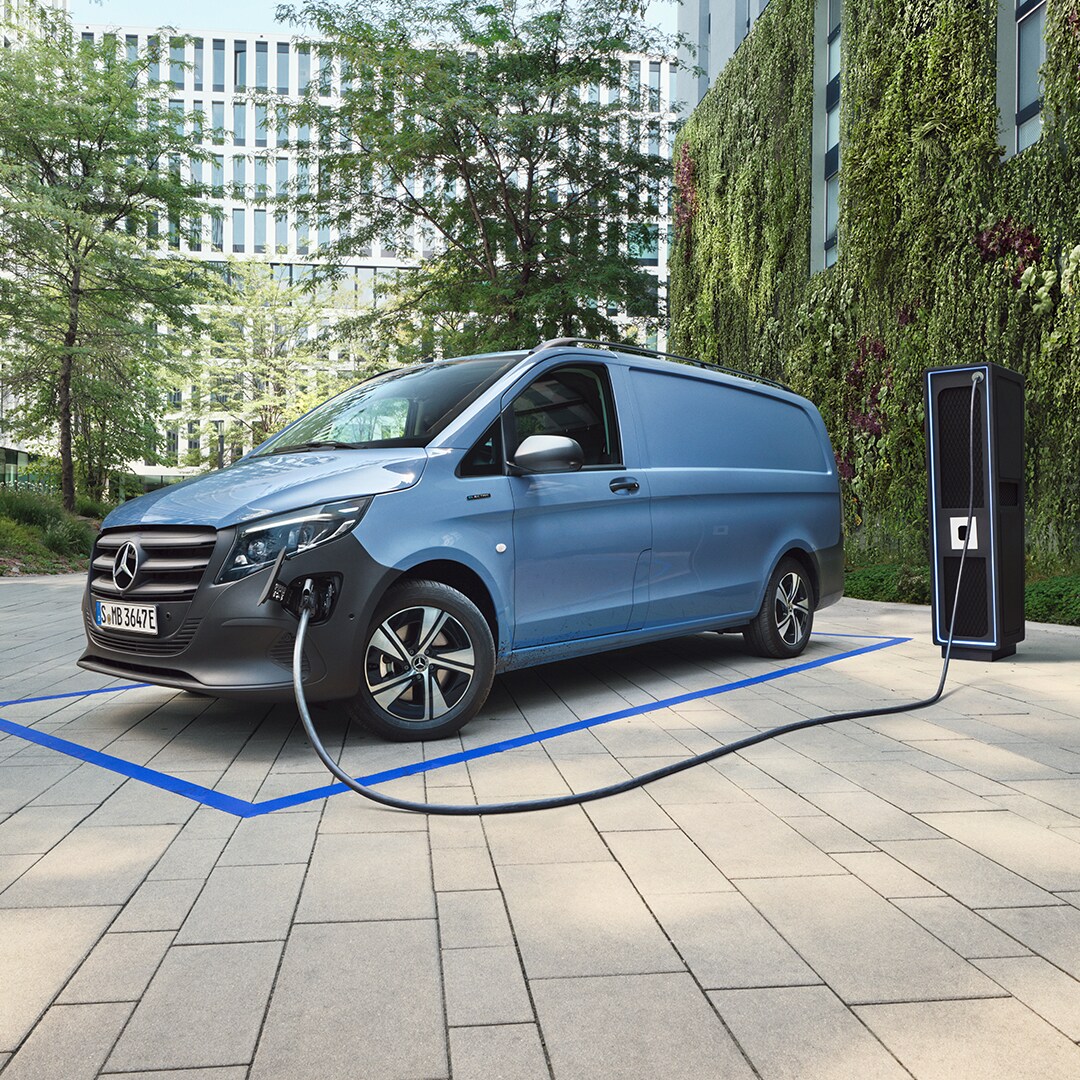 Klimatpremie | Mercedes-Benz Transportbilar En Mercedes-Benz eVito som laddas